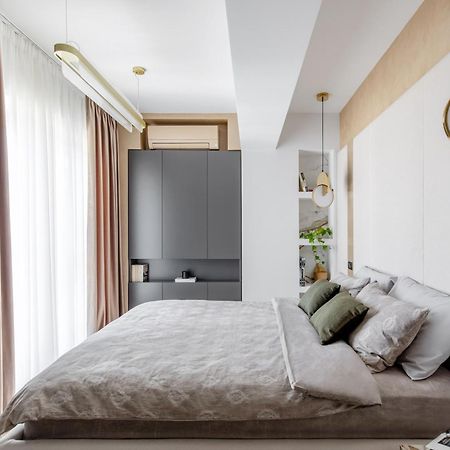 Urbanstay Suites - Prime Location Designer Suite บูคาเรสต์ ภายนอก รูปภาพ