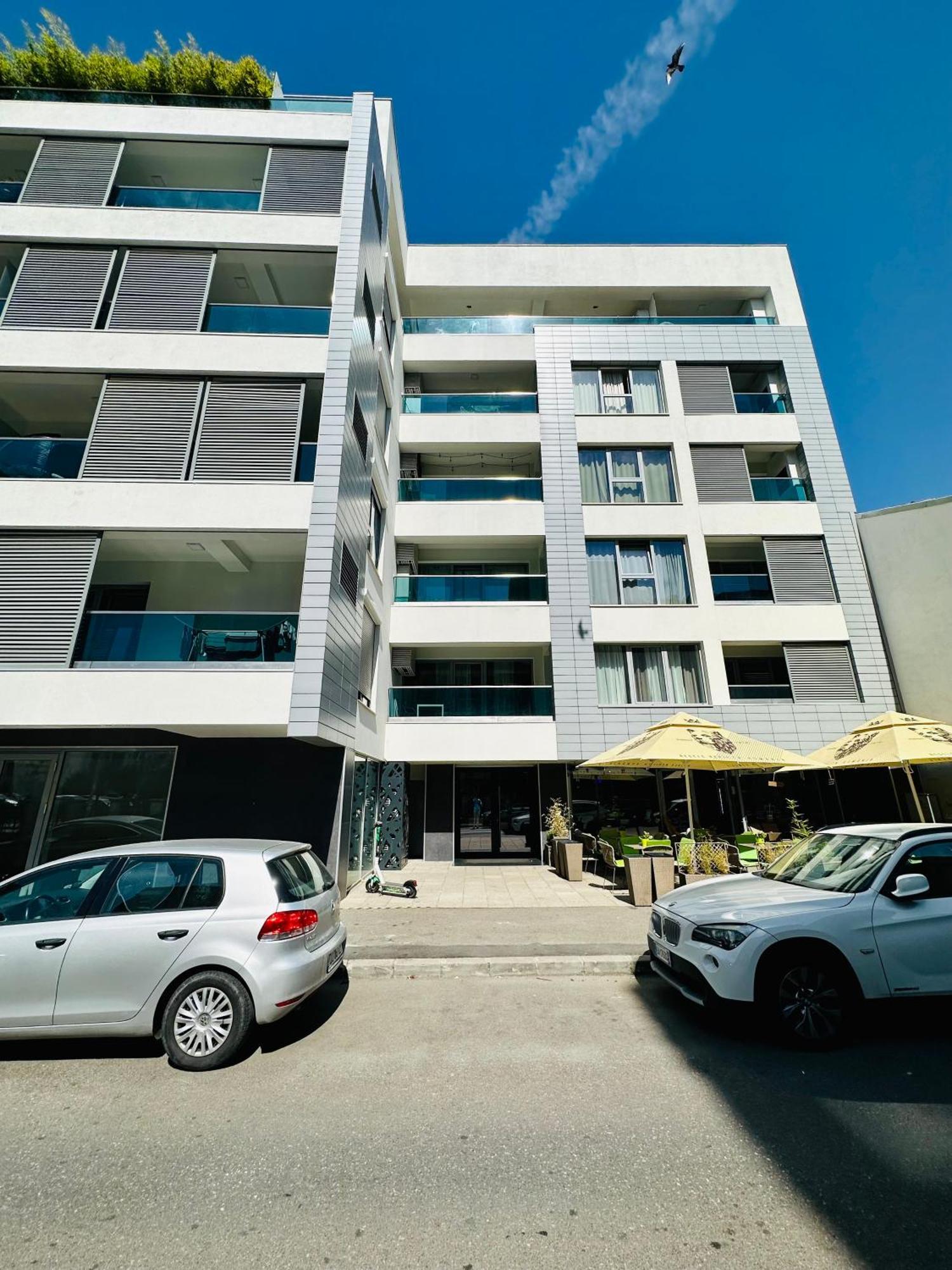 Urbanstay Suites - Prime Location Designer Suite บูคาเรสต์ ภายนอก รูปภาพ
